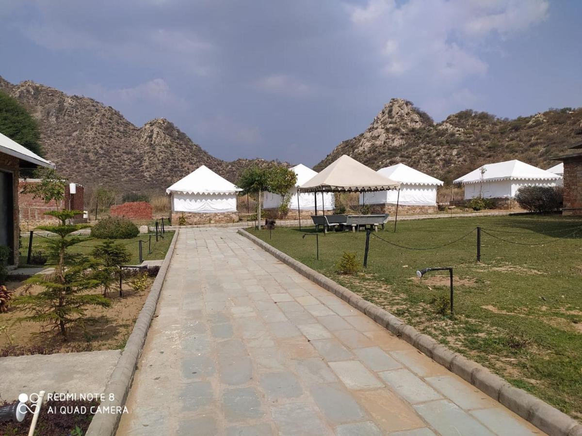 Grass Field Valley Resort Jaipur Dış mekan fotoğraf