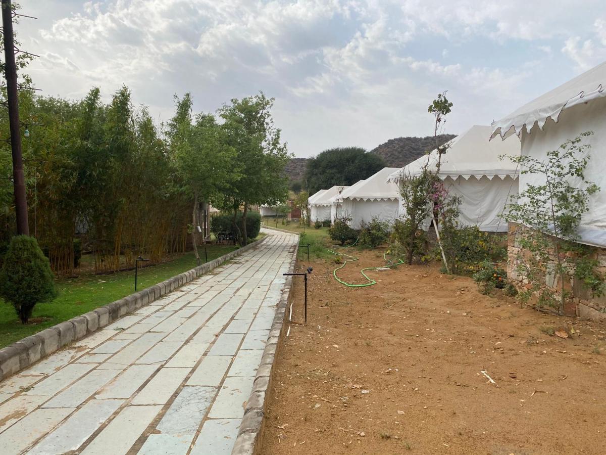 Grass Field Valley Resort Jaipur Dış mekan fotoğraf