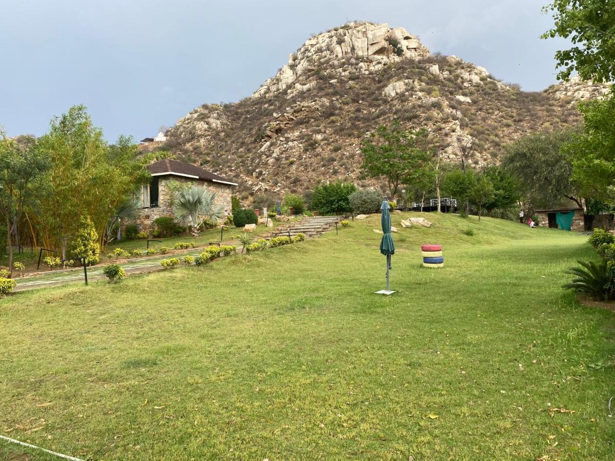 Grass Field Valley Resort Jaipur Dış mekan fotoğraf